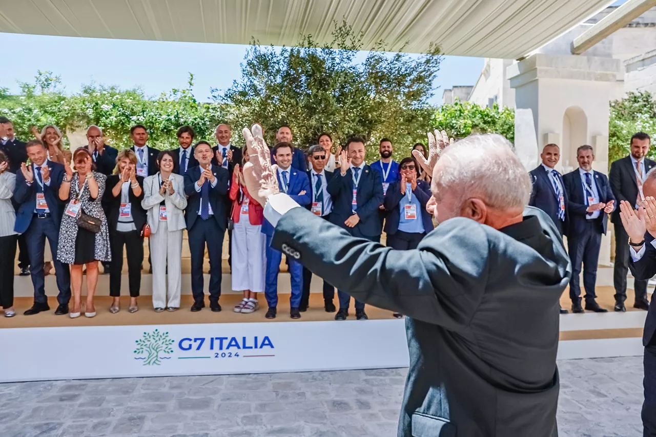 Lula durante encontro do G7 na Europa