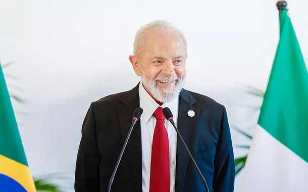 Lula parabeniza brasileiro na Interpol e diz que indicação mostra importância da retomada da diplomacia do país