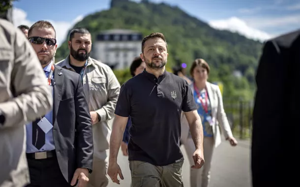Zelensky promete retaliação contra a Rússia após ataque a hospital