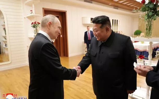 Vladimir Putin e Kim Jong Un em Pyongyang 19/6/2024