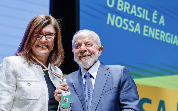 Lula critica venda de ativos e defende investimentos na Petrobras