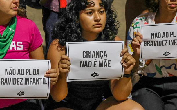 Criança não é mãe: pelo menos 26 meninas entre 10 e 14 anos dão à luz todos os dias no Brasil