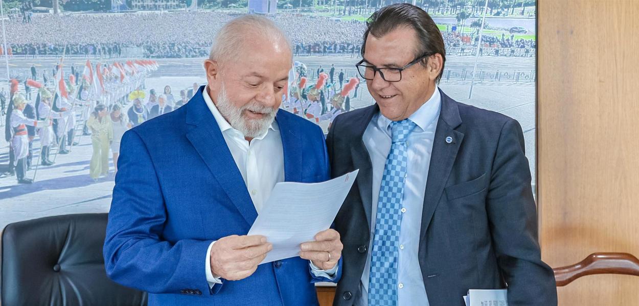 Empregos de até dois salários mínimos lideram expansão do mercado de trabalho desde 2023