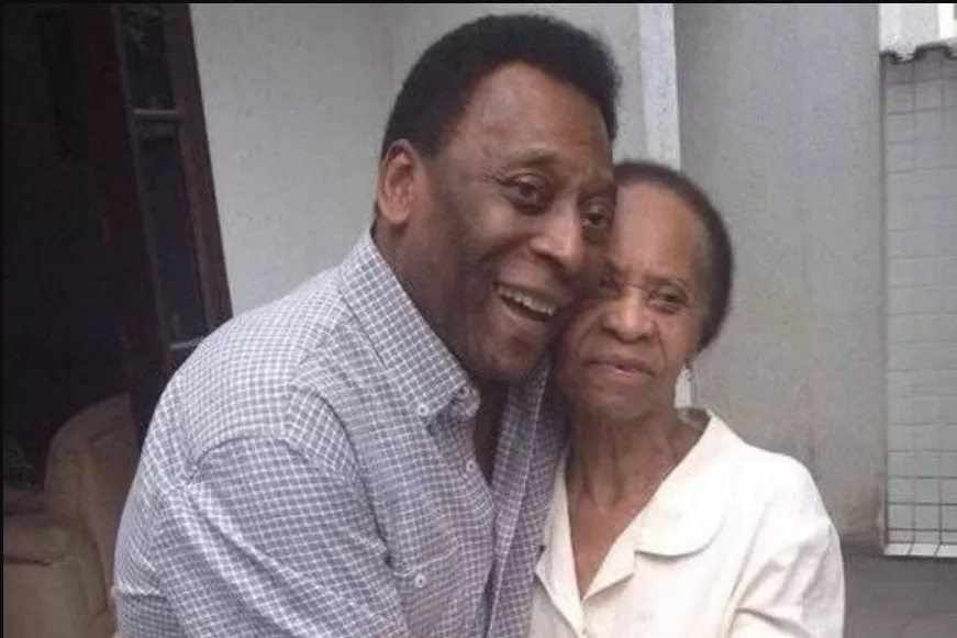 Celeste Arantes, mãe de Pelé, morre aos 101 anos