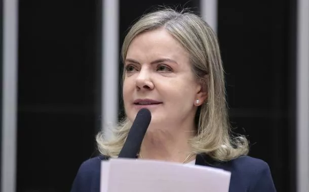 Lula foi certeiro na crítica à irresponsabilidade do Banco Central, diz Gleisi Hoffmann