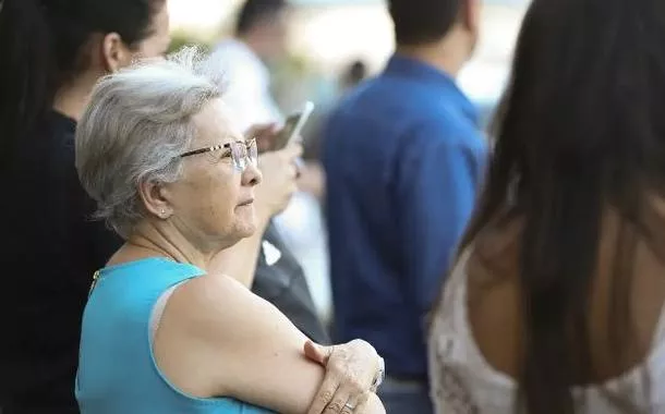 Aposentados e pensionistas do INSS já podem consultar a antecipação do 13º salário 