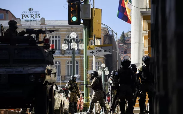 Justiça boliviana determina prisão preventiva para três ex-comandantes por tentativa de golpe