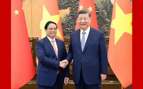 Xi Jinping se reúne com o primeiro-ministro do Vietnã