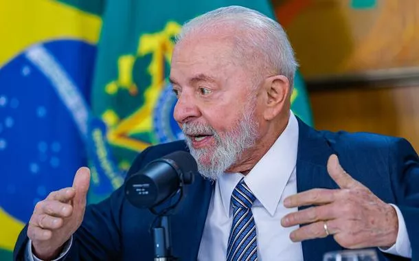 Lula: "a direita que aceitar a pauta da extrema direita será engolida por ela"