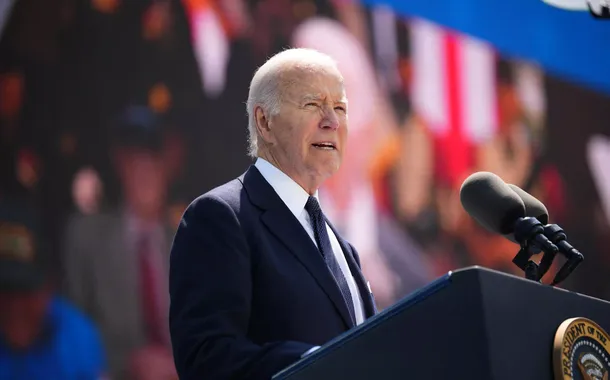 Democratas discutem substituir Biden após seu fraco desempenho no debate, diz jornal Politico