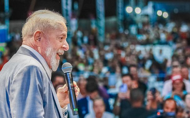 Com Lula, taxa de desemprego cai a 7,1% e é a mais baixa em dez anos