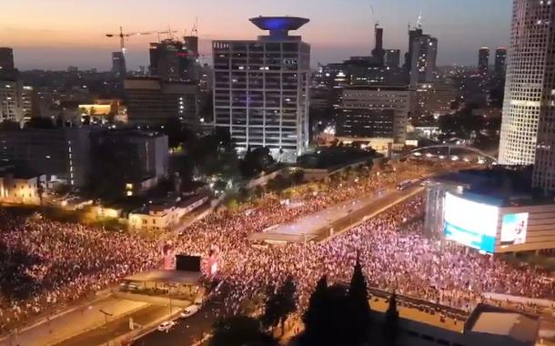 Milhares de manifestantes em Israel exigem eleições antecipadas e libertação de reféns de Gaza