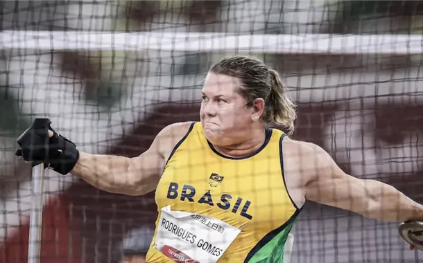 Beth Gomes bate recorde mundial da prova de lançamento de disco