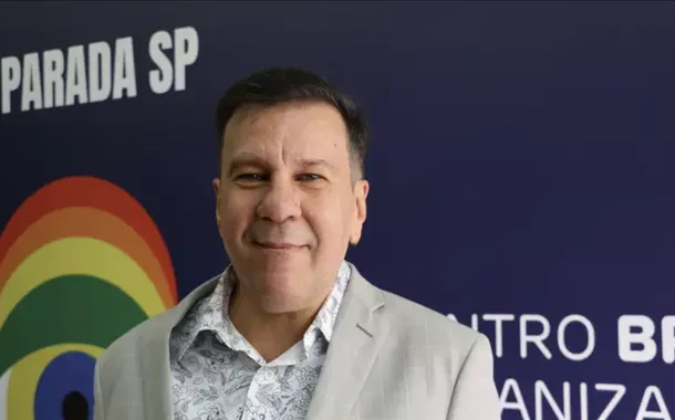 Luta LGBTQIA+ deve ir além da internet, diz líder da Parada de SP