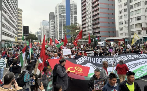 Marcha na Paulista reúne milhares de pessoas em defesa da causa palestina