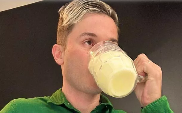 Tomar leite tem relação com o nazismo? Entenda polêmica com youtuber brasileiro acusado de apologia