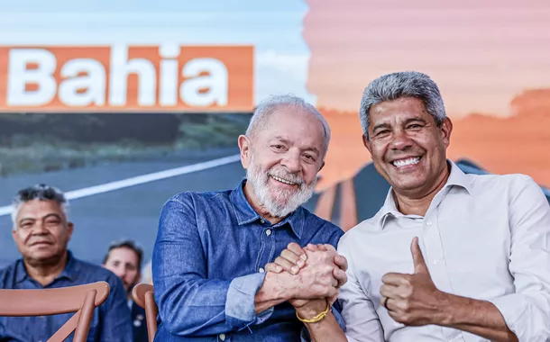 Lula critica "porradas" do Congresso e pede apoio da bancada