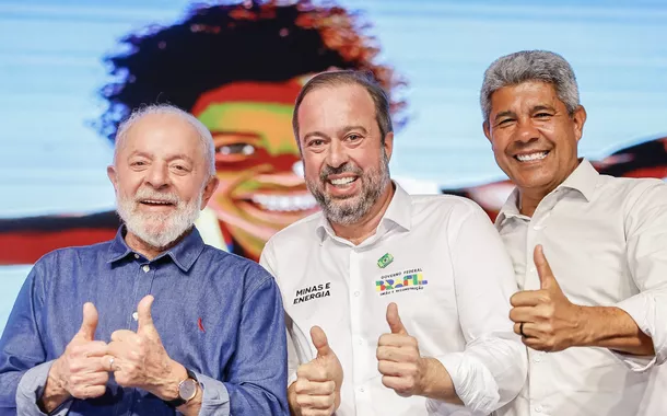 Alexandre Silveira inaugura complexo eólico para abastecer até um milhão de residências no país