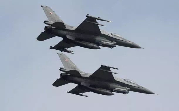 Rússia ataca base aérea ucraniana que vai receber caças F-16 dos Estados Unidos