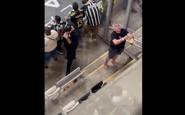 Torcedor do Atlético-MG faz gesto racista contra flamenguistas (vídeo)