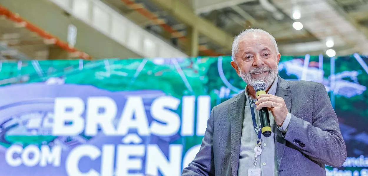 Lula inaugura laboratório em Campinas