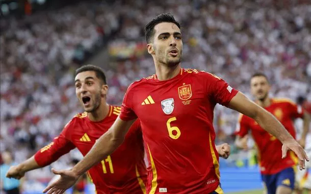 Espanha vence na prorrogação e elimina Alemanha da Eurocopa