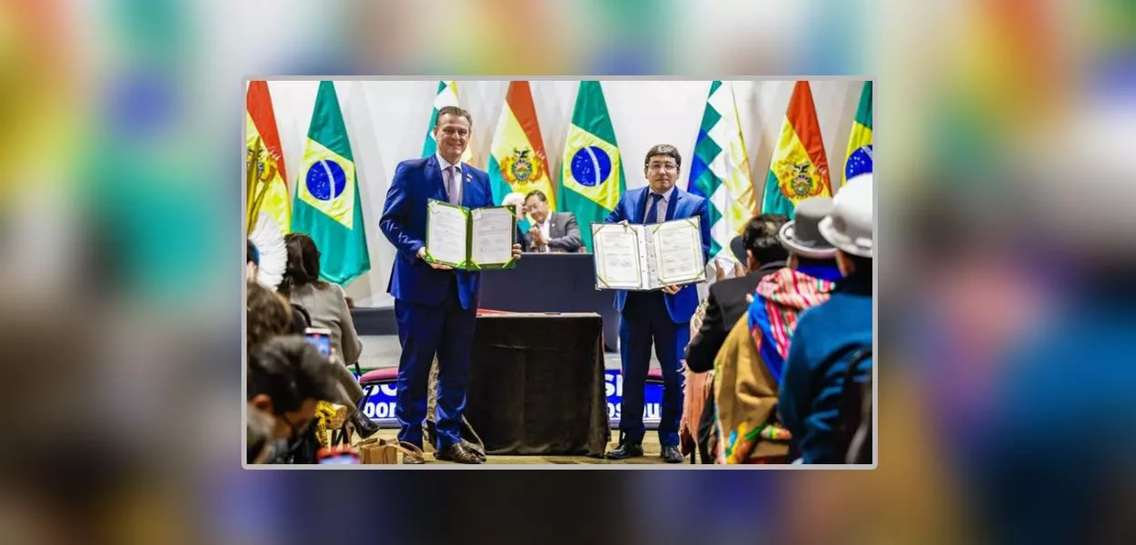 Carlos Fávaro (à esq.) na Bolívia