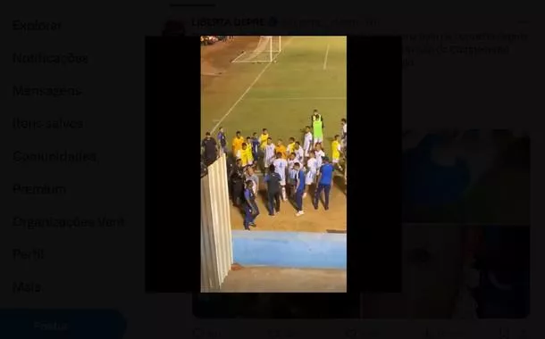 Policial dispara bala de borracha em goleiro do Grêmio Anápolis durante partida (imagens fortes)