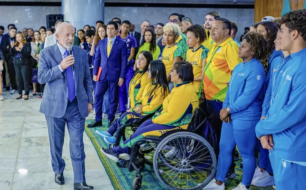 Presidente Luiz Inácio Lula da Silva durante encontro com Atletas Paralímpicos e Olímpicos, no Palácio do Planalto,cupom de cadastro estrela betBrasília - DF