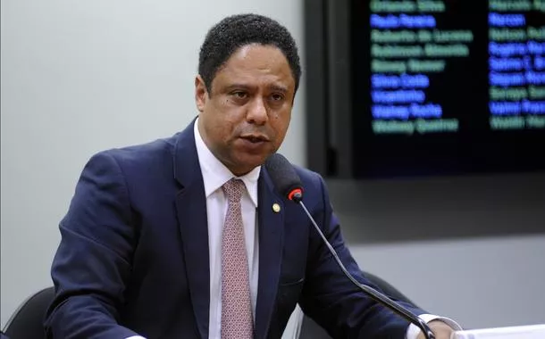 Orlando Silva sobre Abin Paralela: 'Bolsonaro usou o Estado brasileiro para delinquir'