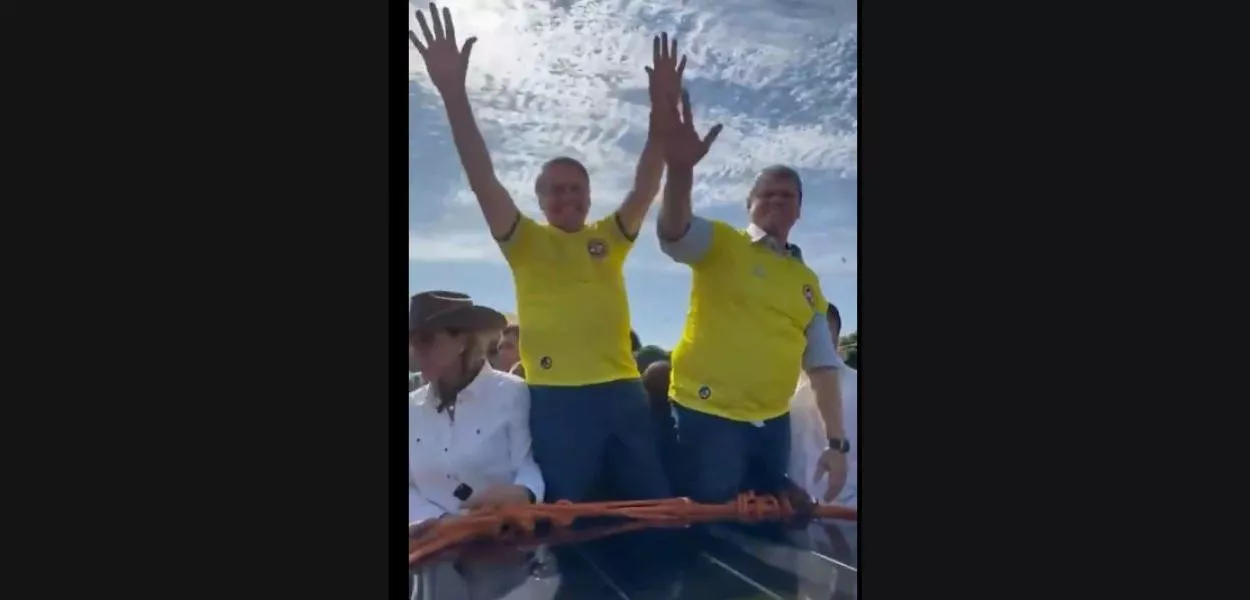 Bolsonaro e Tarcísio em evento na cidade de Araçatuba