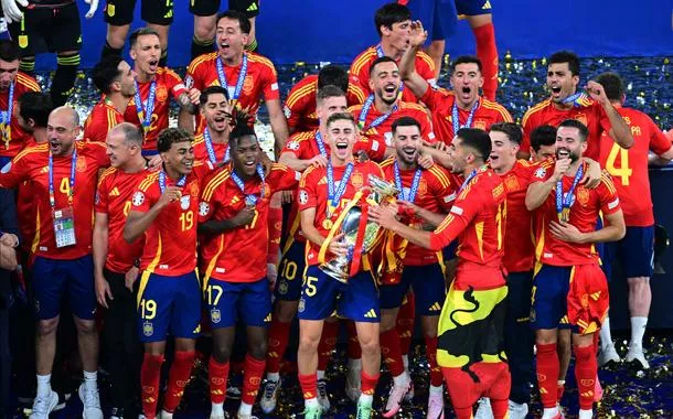 Jogadores espanhóis comemoram título da Eurocopa 2024