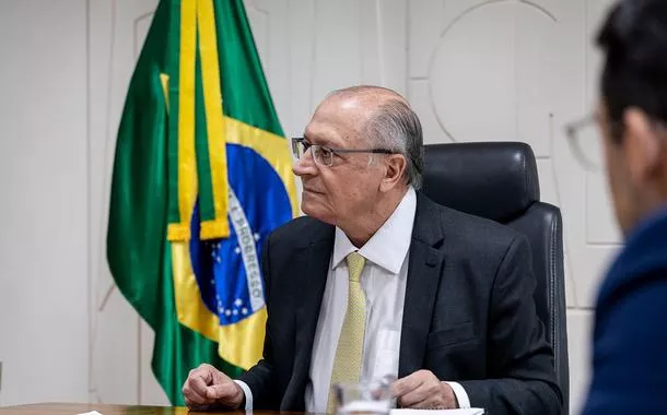 Alckmin diz que a carga tributária diminuiu durante o governo Lula: 'estamos buscando lealdade concorrencial'