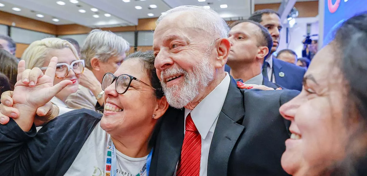 Lula com a população