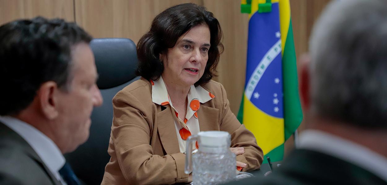 Custos do Ministério da Saúde com ações judicializadas estão próximos de R$ 2 bi, diz Nísia Trindade