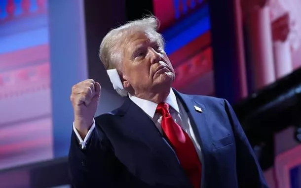 Trump compartilha vídeo de procissão católica de 2023 como se fosse de hoje e acusa a mídia de ocultação