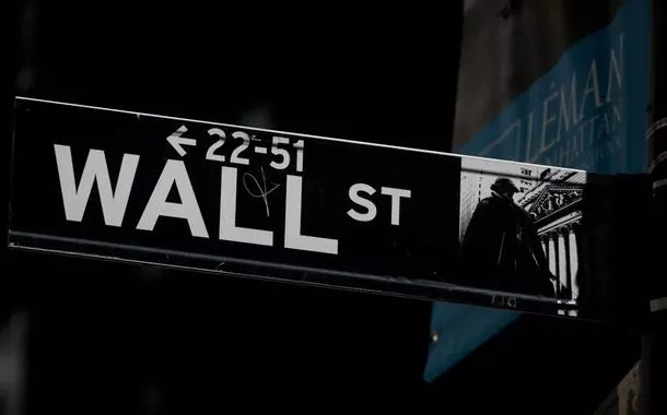 Wall Street, rua onde fica a Bolsa de Valores de Nova York (EUA)