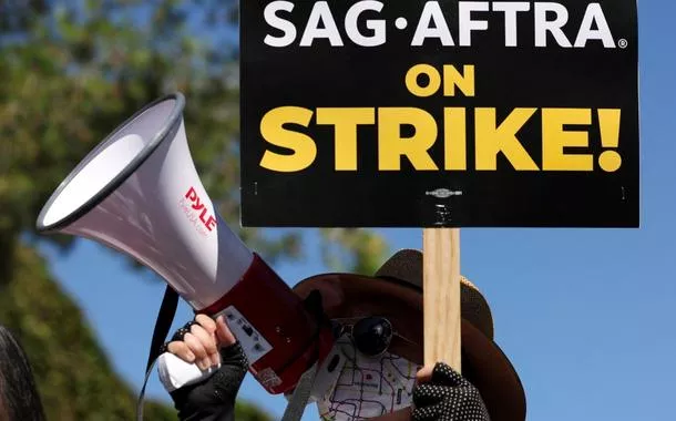 Manifestação de grevistas do SAG-AFTRA e do WGA em agosto de 2023