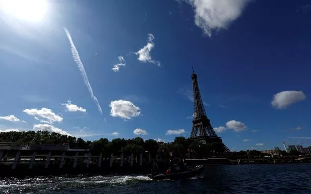 Teste técnico para cerimônia de abertura da Olimpíada de Paris no rio Sena
17/07/2023
REUTERS/Gonzalo Fuentes