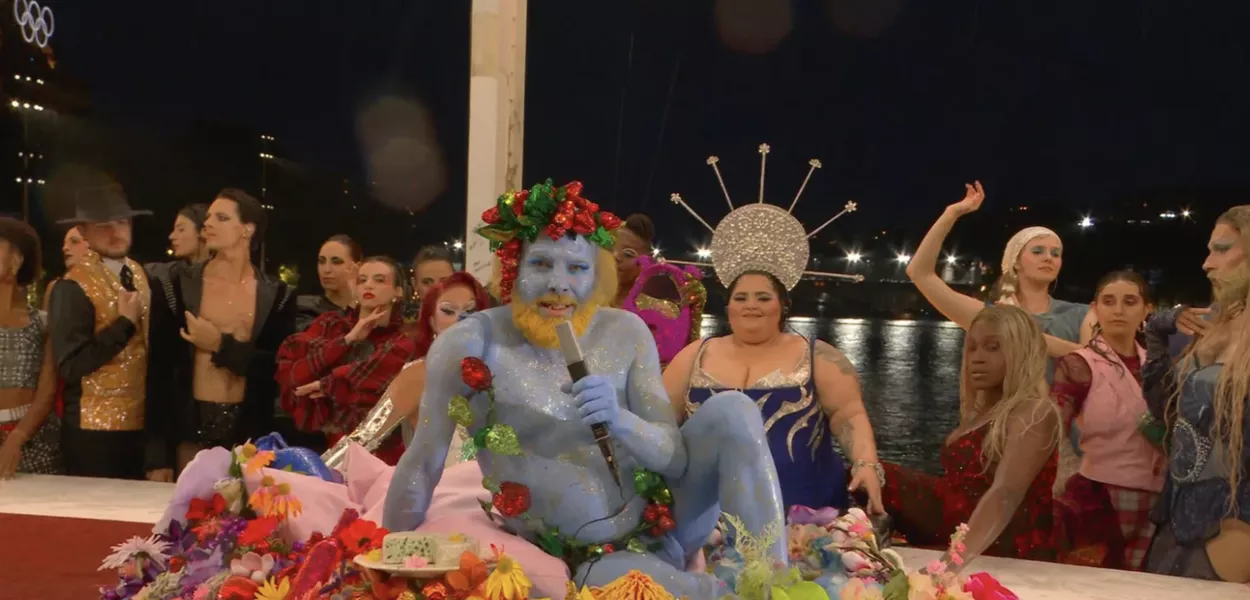 Drag queens se apresentam durante a Cerimônia de Abertura das Olimpíadas de Paris, 26 de julho de 2024