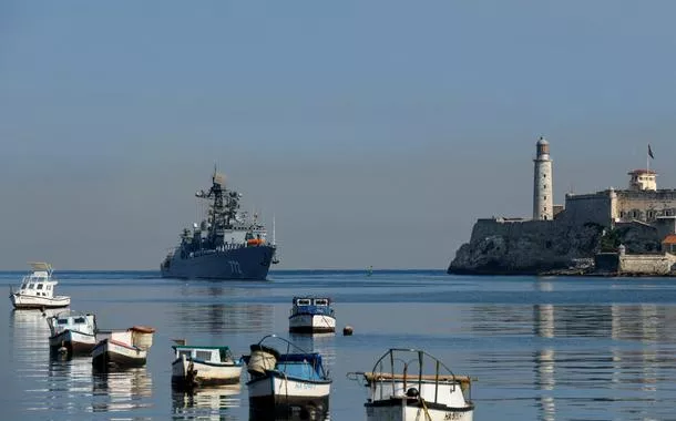 Navios de guerra russos fazem visita de rotina a Cuba