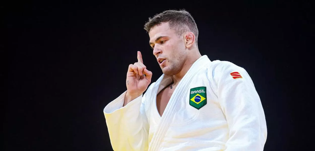 Willian Lima, do judô, vai à final e garante primeiro pódio do Brasil nos Jogos Olímpicos de Paris