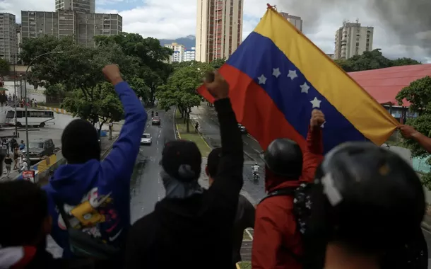 Oposição venezuelana promove ataque a observadores internacionais após vitóriahulk bet 2024Maduro