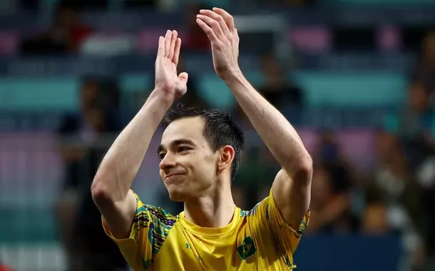 Hugo Calderano faz história e avança à semifinal no tênis de mesa nas Olimpíadas de Paris