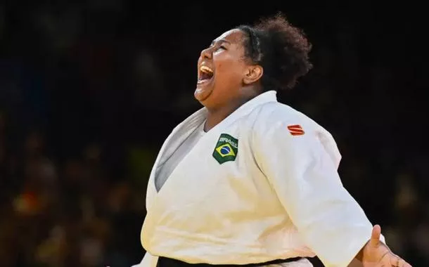 Judoca Beatriz Souza derrota israelense e garante primeiro ouro do Brasil