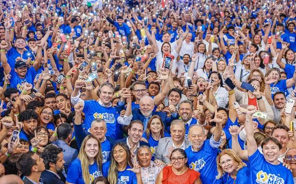 Lula destaca impacto do programa Pé-de-Meia: “uma revolução na educação”