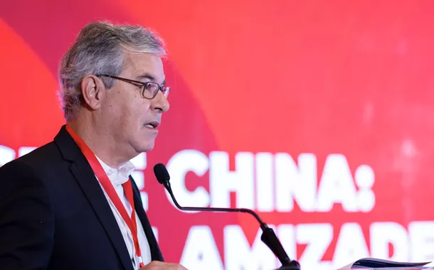 Jorge Viana defende ampliação dos investimentos chineses em energia renovável e infraestrutura no Brasil