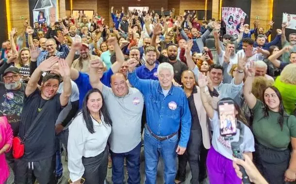 Convenção do Mobiliza para oficializar candidatura de Roberto Requião em Curitiba