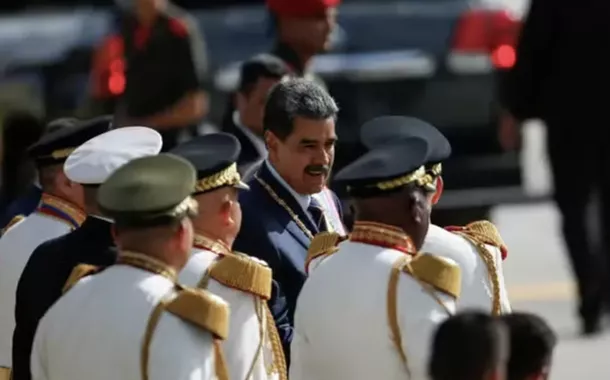 Nicolás Maduro e comando militar em evento em Caracas