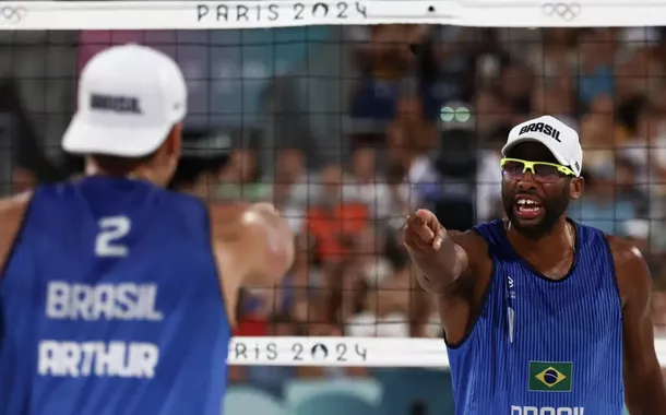 Olimpíadas: Evandro e Arthur são eliminados no vôlei de praia